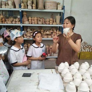 走进淄博传统陶瓷艺术研学营